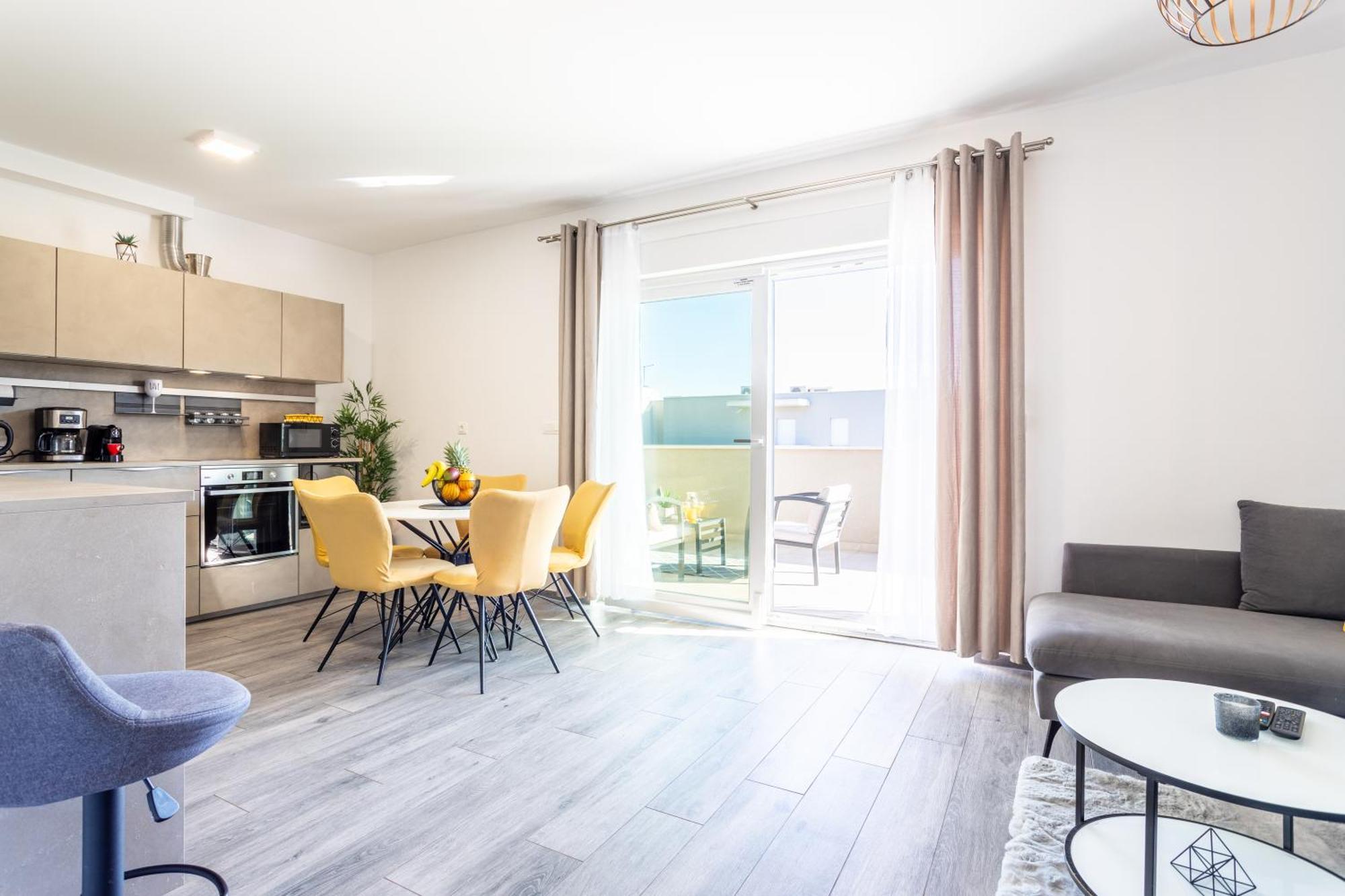 Apartment Luxury Penthouse Papic With Jacuzzi & The View Split